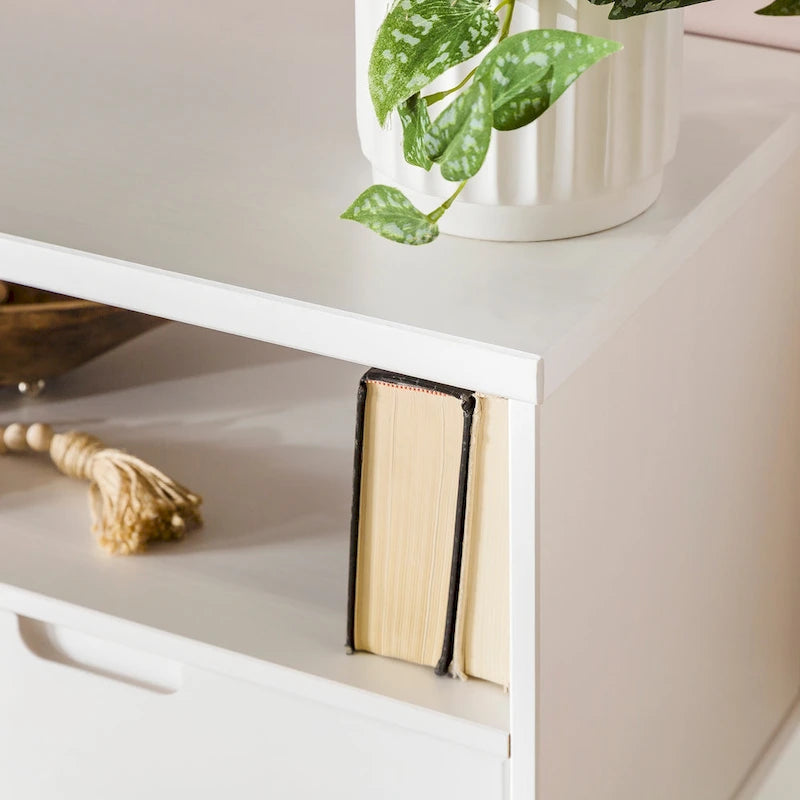 Meuble TV en bois massif Alby de 58 po de style Mid-Century