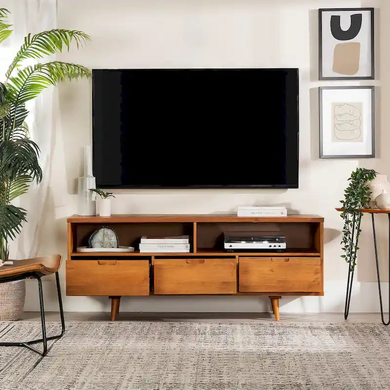 Meuble TV en bois massif Alby de 58 po de style Mid-Century