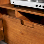 Meuble TV en bois massif Alby de 58 po de style Mid-Century