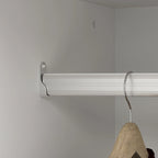 Armoire penderie familiale en bois 63W, laquée blanc, avec tringles
